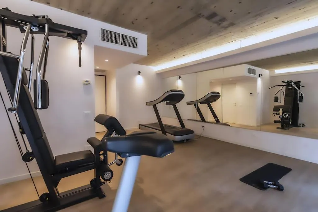 Duomo Center Two-Room Design- Private Gym - Metro Milan Italy